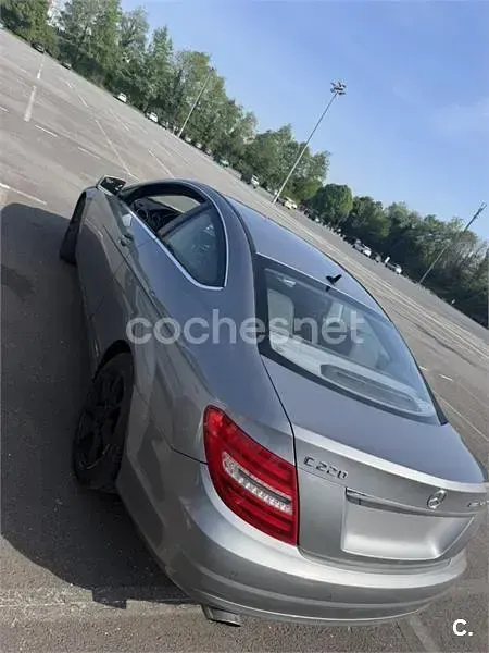 Usado Mercedes C220 170 CV (125 kW) 2012 Gris / plata Coupe