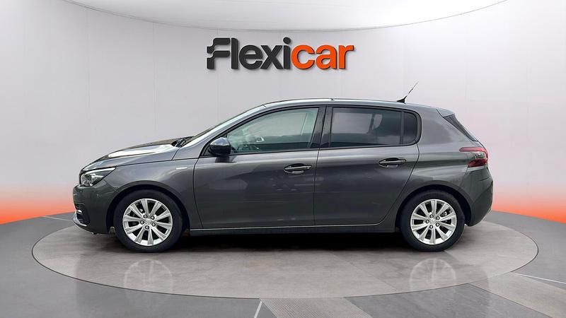 Usado Peugeot 308 Access 110 CV (80 kW) 2020 Gris Utilitario