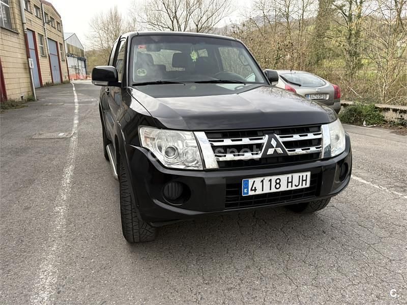 Usado Mitsubishi Montero Motion 200 CV (147 kW) 2012 Negro SUV