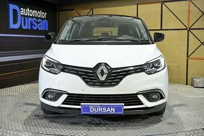 Usado Renault Scénic Zen 130 CV (95 kW) 2017 Blanco