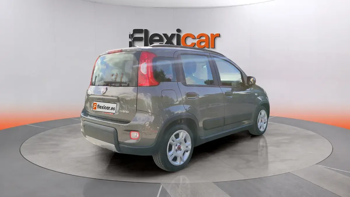 Usado Fiat Panda Cross Cross 71 CV (52 kW) 2023 Gris Utilitario