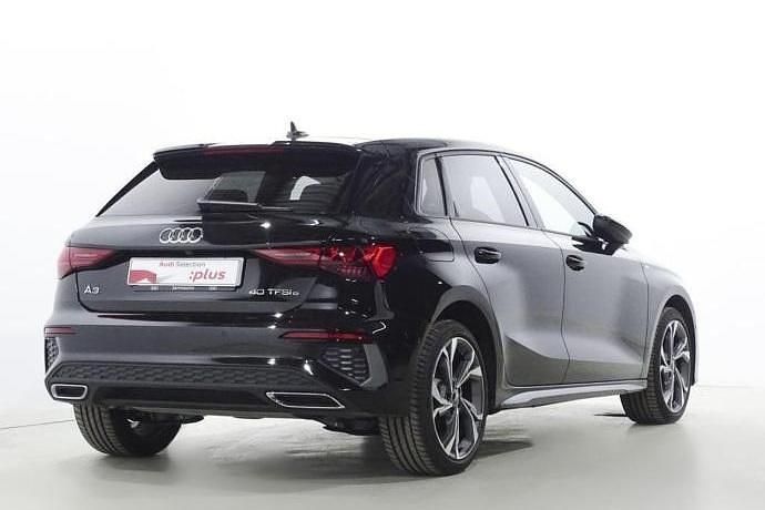 Usado Audi A3 e-tron S-Line 204 CV (150 kW) 2024 Utilitario