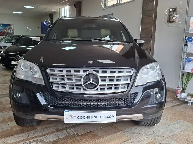 Usado Mercedes ML320 224 CV (164 kW) 2009 Negro SUV