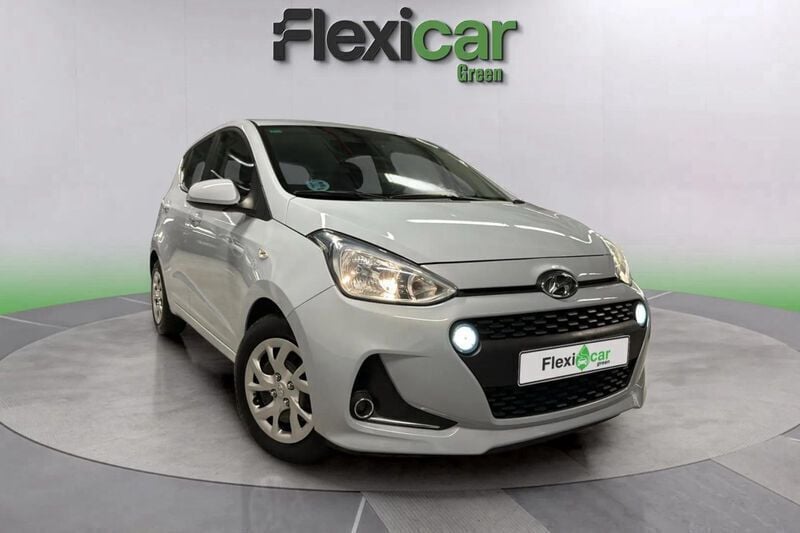 Gris Usado 2019 Hyundai i10 Utilitario | 9590 € (Buen precio) - Imagen 1/4