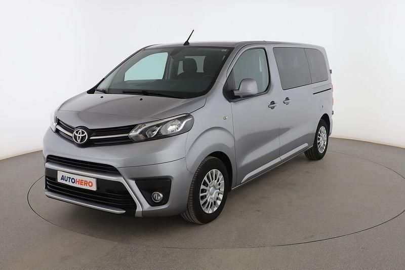 Gris Usado 2022 Toyota Proace Van | 28.499 € (Caro) - Imagen 1/3