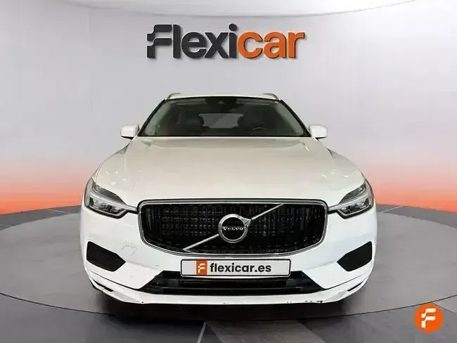 Käytetty Volvo XC60 Business Edition 150 HP (110 kW) 2020 Musta Katumaasturi