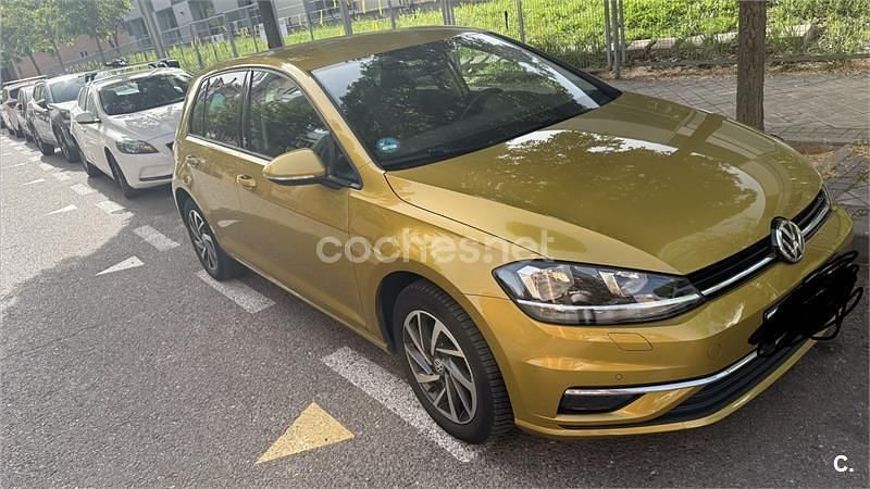 Usado VW Golf Sportsvan 115 CV (84 kW) 2017 Amarillo Monovolumen