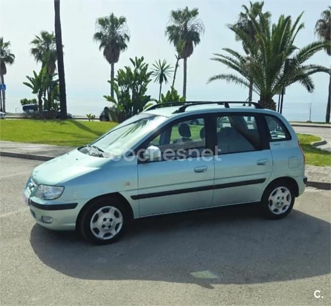 Usado Hyundai Matrix GLS 103 CV (75 kW) 2005 Azul Monovolumen