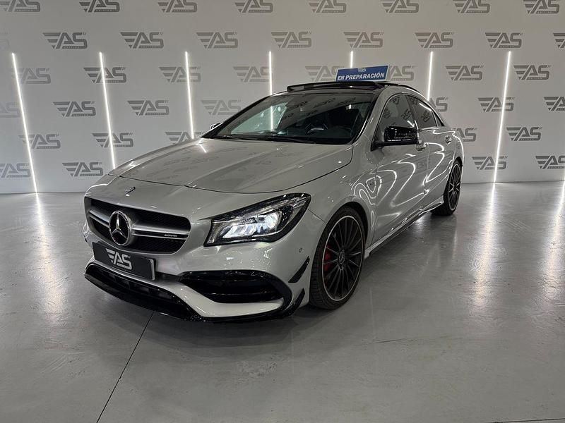 Gris / plata Usado 2017 Mercedes CLA45 AMG AMG Berlina | 39.900 € (Un poco caro) - Imagen 1/4