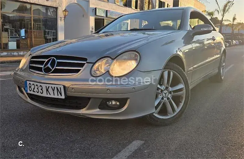 Usado Mercedes CLK200 Avantgarde 163 CV (119 kW) 2005 Gris / plata Coupe