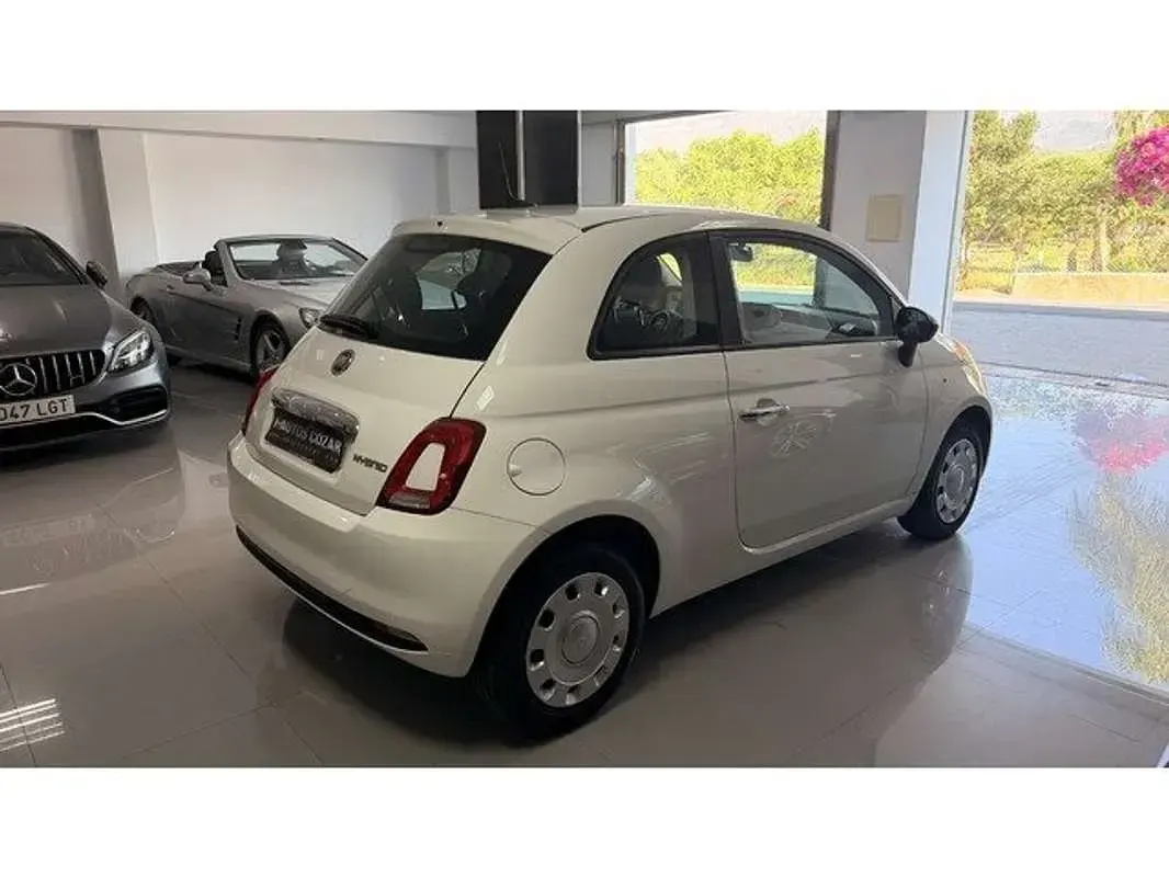 Usado Fiat 500 71 CV (52 kW) 2023 Blanco Utilitario