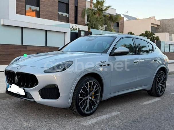 Usado Maserati Grecale 330 CV (242 kW) 2023 Gris / plata SUV