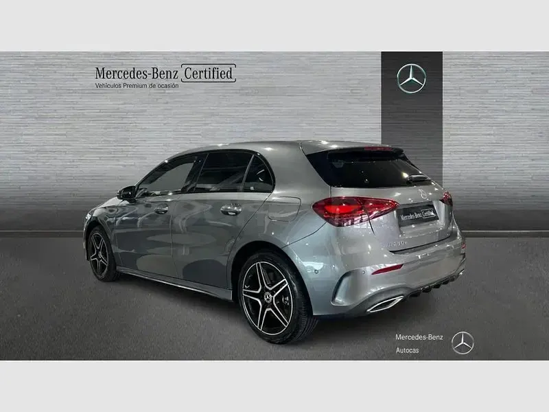 Usado Mercedes A250 218 CV (160 kW) 2024 Gris / plata Berlina