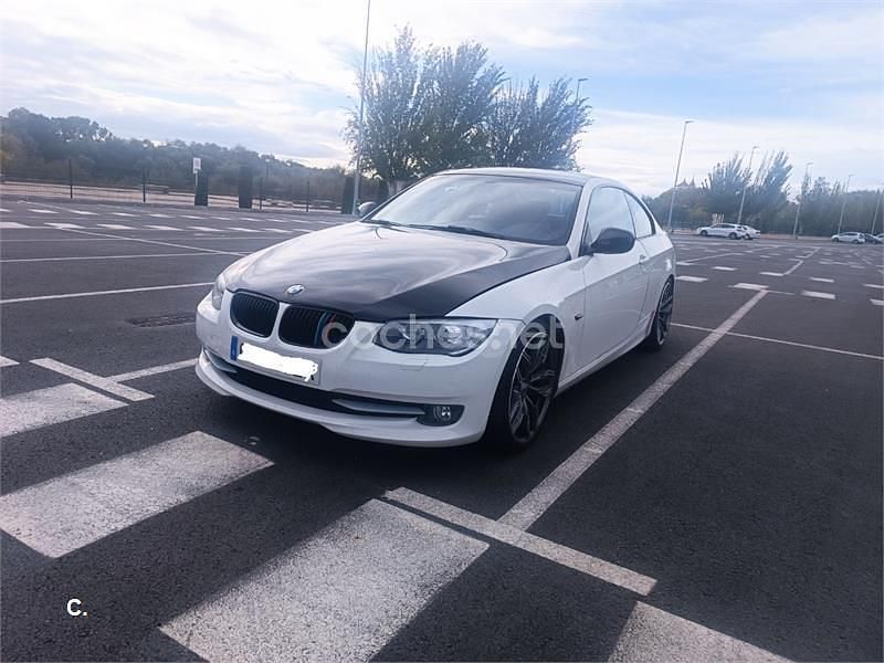 Usado BMW 320 177 CV (130 kW) 2010 Blanco Coupe