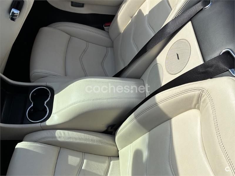 Usado Maserati GranCabrio 450 CV (330 kW) 2012 Rojo Descapotable