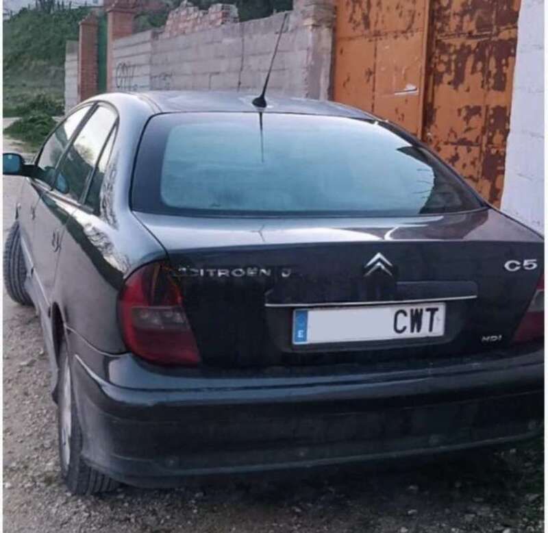 Usado Citroën C5 109 CV (80 kW) 2004 Gris Berlina