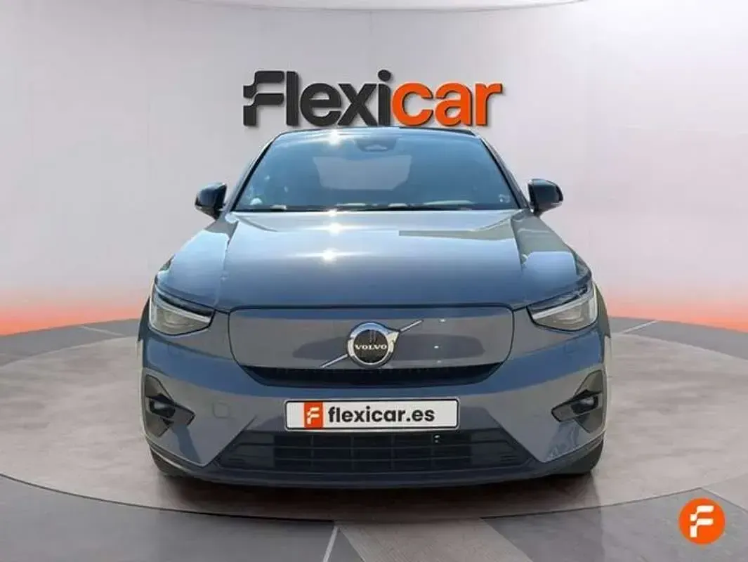 Usado Volvo C40 300 kW (408 CV) 2022 Gris SUV