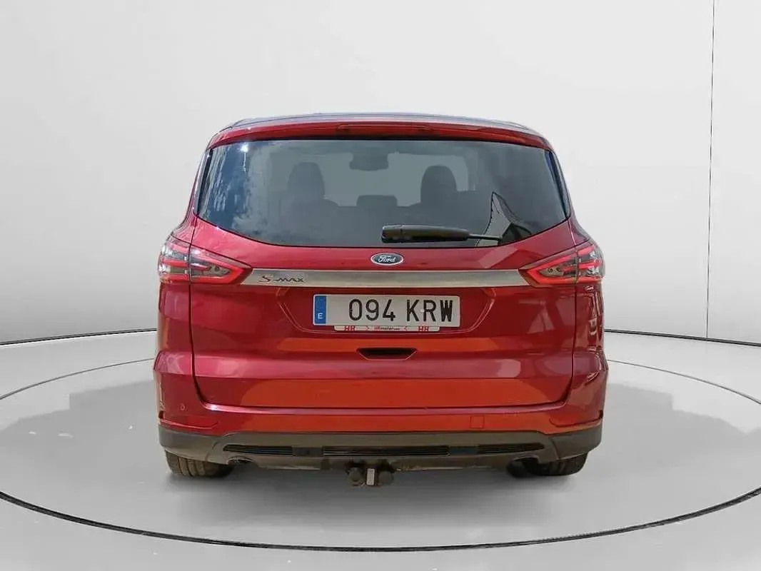 Usado Ford S-MAX Titanium 150 CV (110 kW) 2018 Rojo Monovolumen