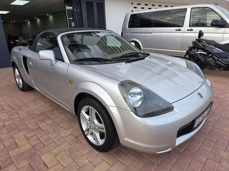 Usado Toyota MR2 140 CV (102 kW) 2002 Gris Coupe