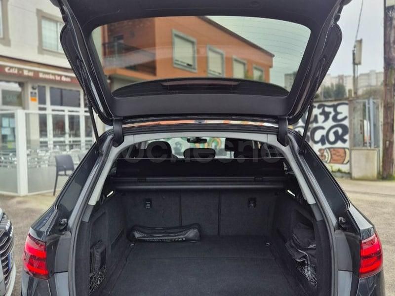 Usado Audi A4 Ambiente 150 CV (110 kW) 2018 Gris / plata Familiar