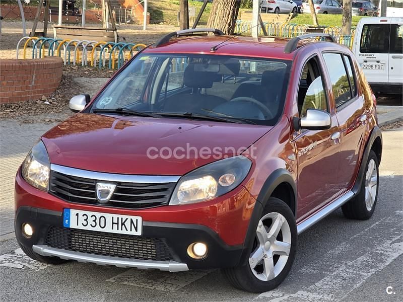 Rojo Usado 2012 Dacia Sandero Stepway Berlina | 5500 € (Super precio) - Imagen 1/4