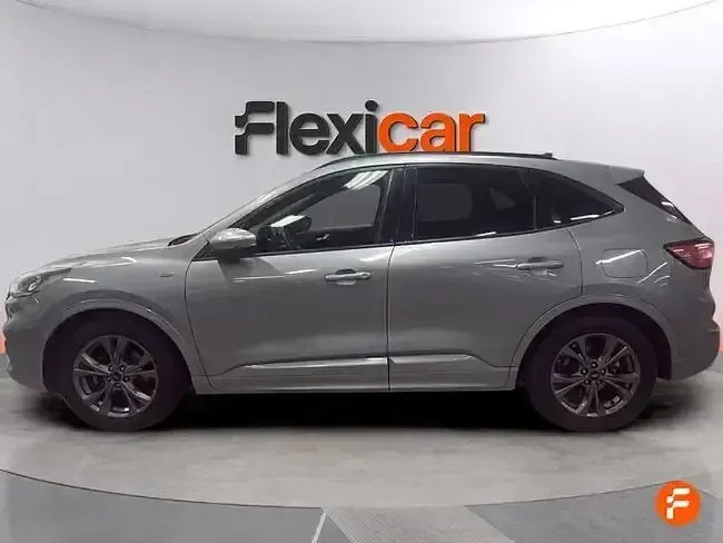 Usado Ford Kuga ST-Line 120 CV (88 kW) 2022 Gris SUV
