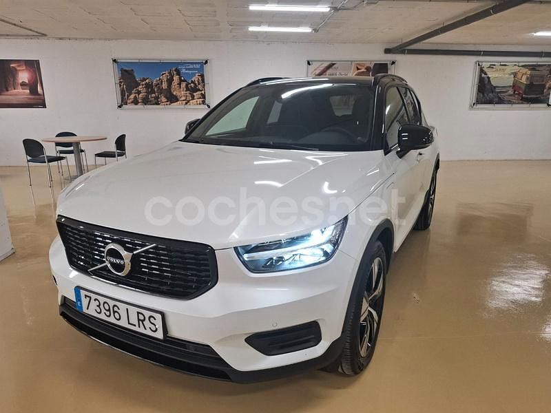 Blanco Usado 2021 Volvo XC40 R-Design SUV | 29.990 € (Precio justo) - Imagen 1/4