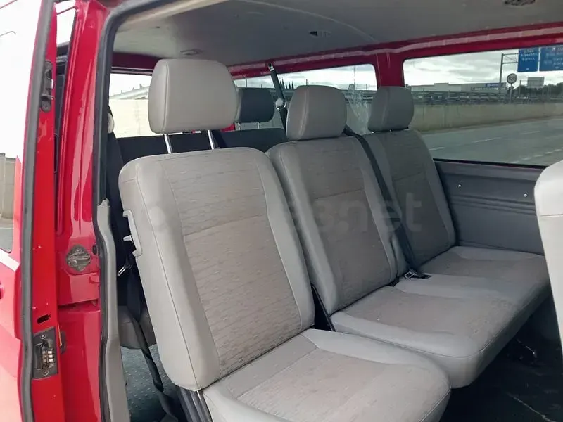 Usado VW Transporter Pro 140 CV (102 kW) 2010 Rojo Van