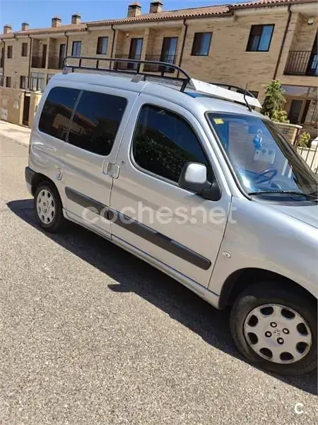 Usado Peugeot Partner Tepee 75 CV (55 kW) 2009 Gris / plata Monovolumen