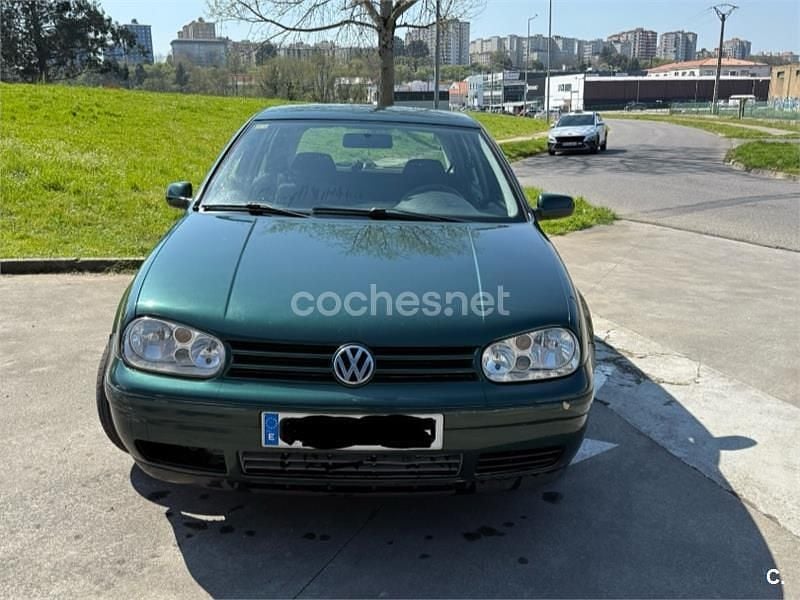 Usado VW Golf III 110 CV (80 kW) 1999 Verde Berlina