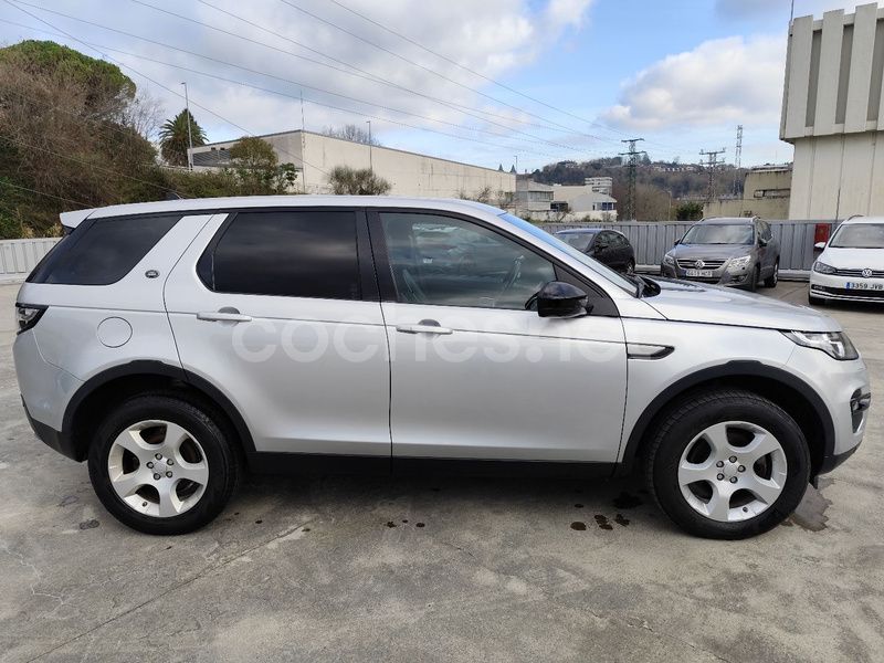 Usado Land Rover Discovery Sport Pure 150 CV (110 kW) 2018 Gris / plata SUV