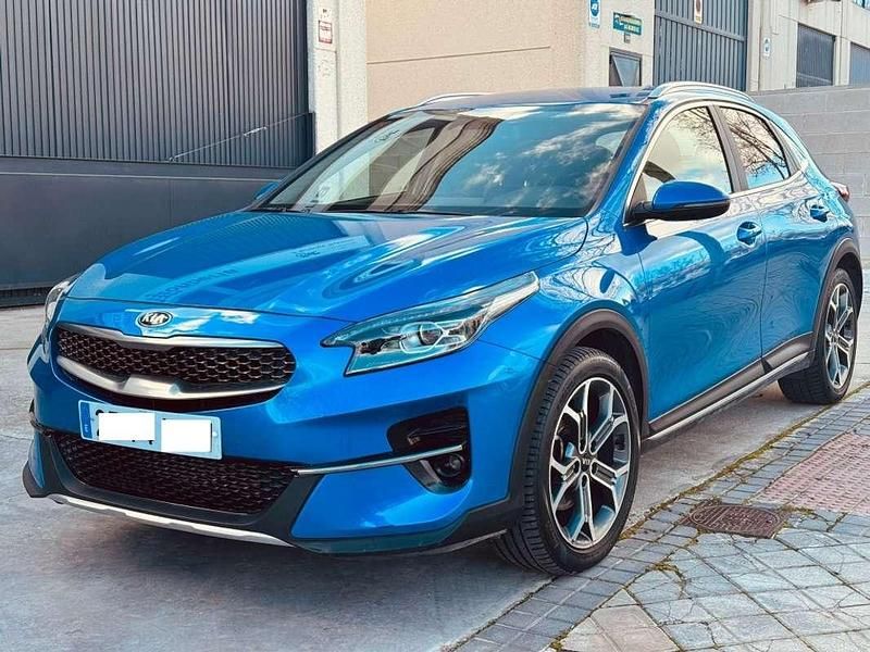 Usado Kia XCeed 120 CV (88 kW) 2019 Azul SUV