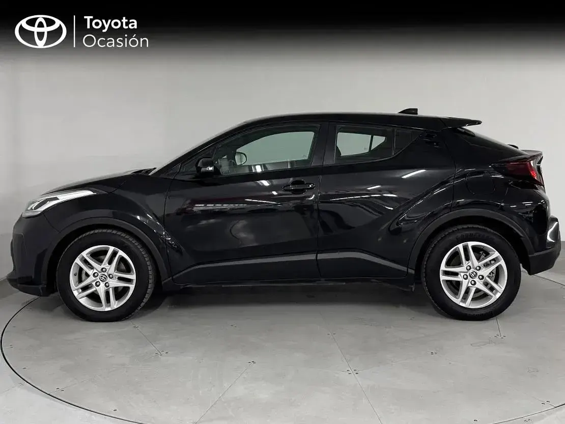 Usado Toyota C-HR Active 122 CV (89 kW) 2023 Negro azabache SUV
