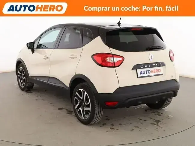 Usado Renault Captur Zen 90 CV (66 kW) 2016 Blanco SUV