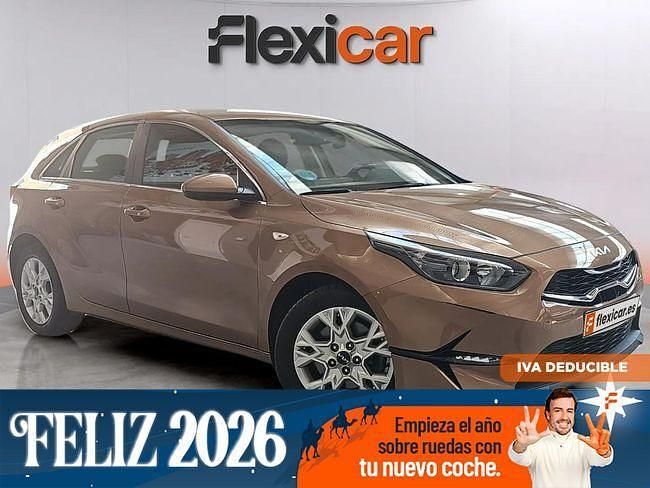 Beige Usado 2022 Kia Ceed Utilitario | 14.490 € (Precio justo) - Imagen 1/4
