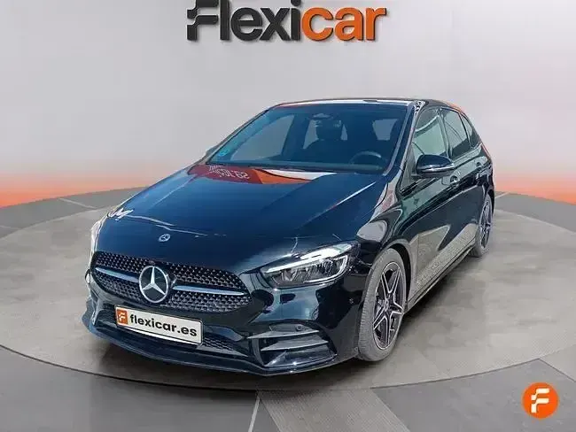Usado Mercedes B200 150 CV (110 kW) 2023 Negro Utilitario
