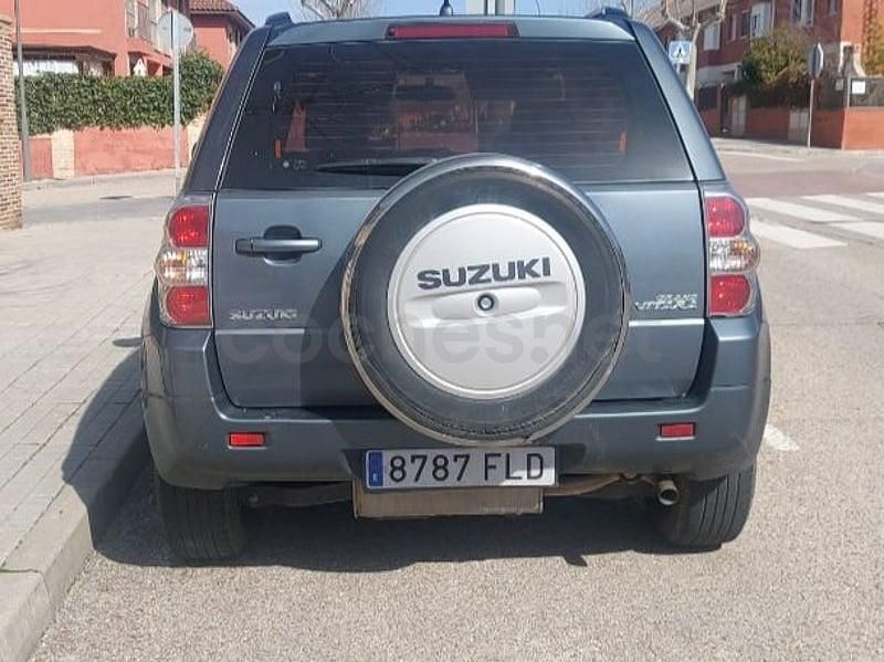 Usado Suzuki Grand Vitara 129 CV (94 kW) 2007 Gris / plata SUV