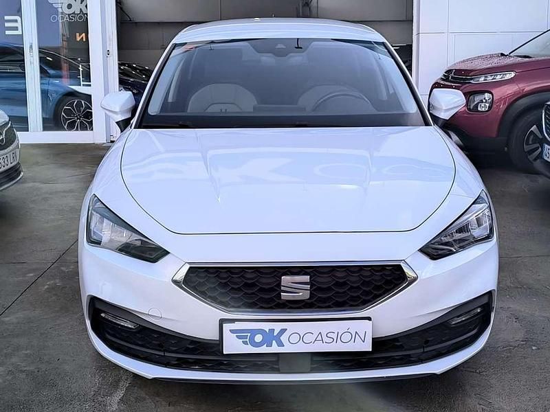 Usado Seat Leon Reference 116 CV (85 kW) 2021 Blanco Utilitario