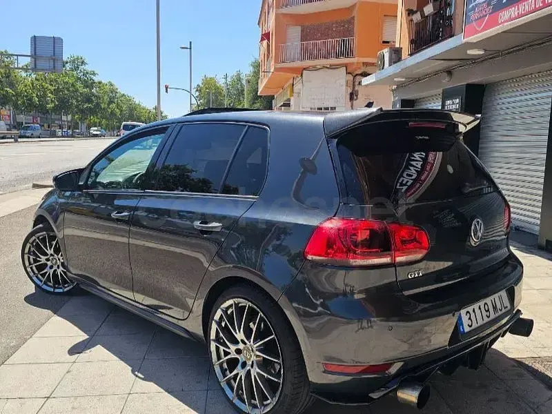 Usado VW Golf VI GTI 210 CV (154 kW) 2011 Gris / plata Utilitario