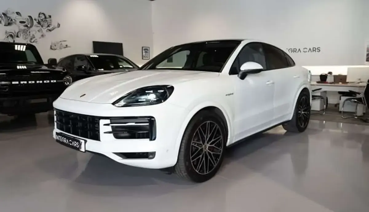 Usado Porsche Cayenne 519 CV (381 kW) 2024 Blanco SUV