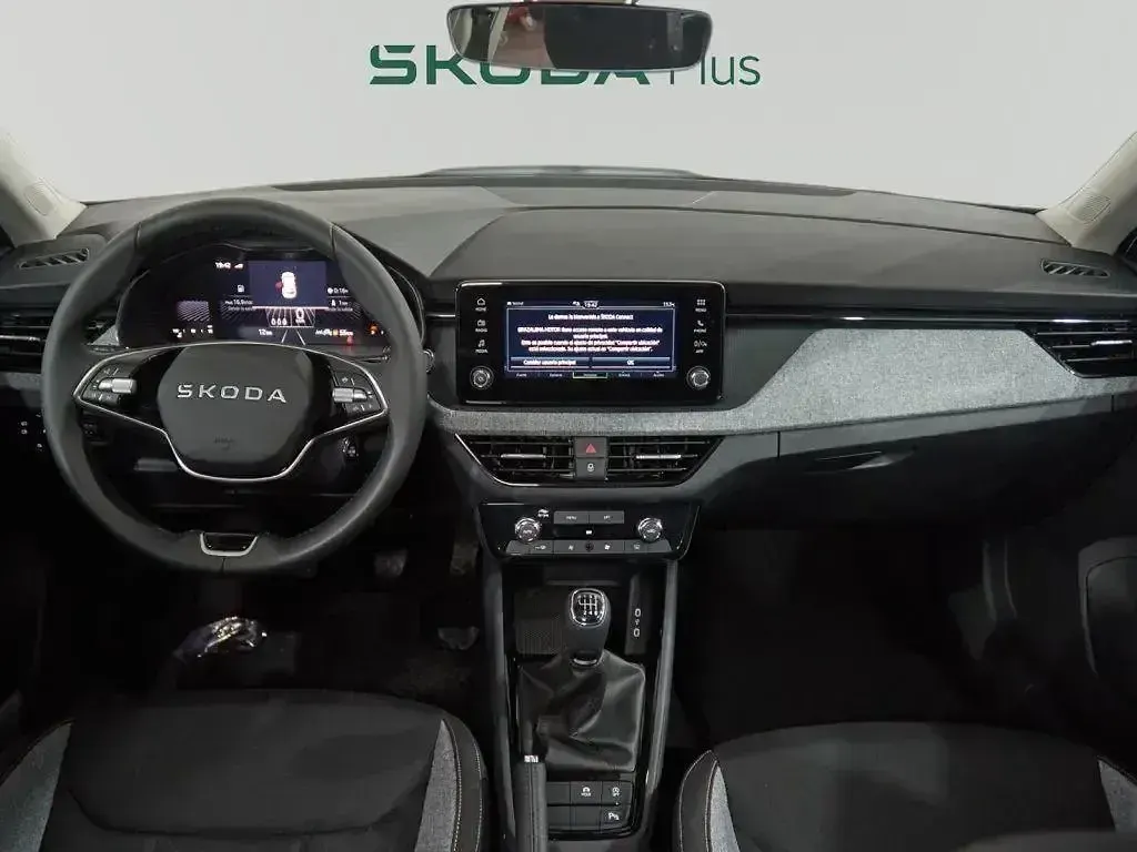 Usado Skoda Kamiq Selection 115 CV (84 kW) 2025 Blanco SUV