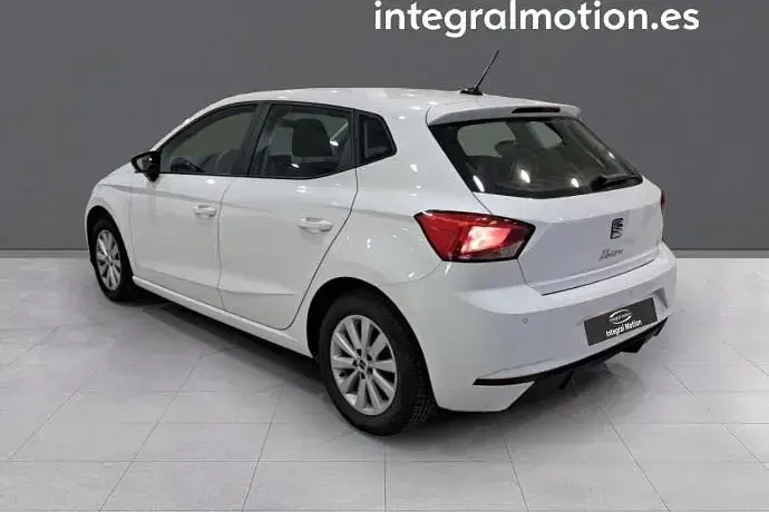 Usado Seat Ibiza Reference 80 CV (58 kW) 2023 Utilitario