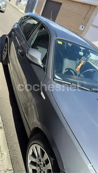 Usado BMW 116 115 CV (84 kW) 2011 Gris / plata Utilitario