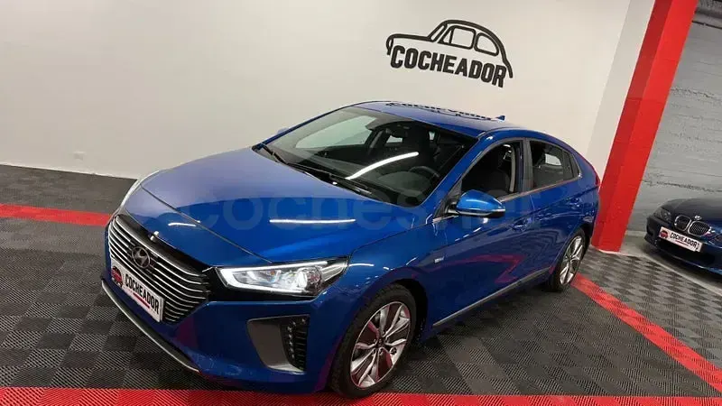 Usado Hyundai Ioniq 141 CV (103 kW) 2018 Azul Utilitario