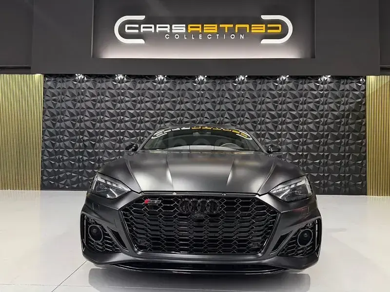 Usado Audi RS5 Sportback 450 CV (330 kW) 2022 Negro Berlina