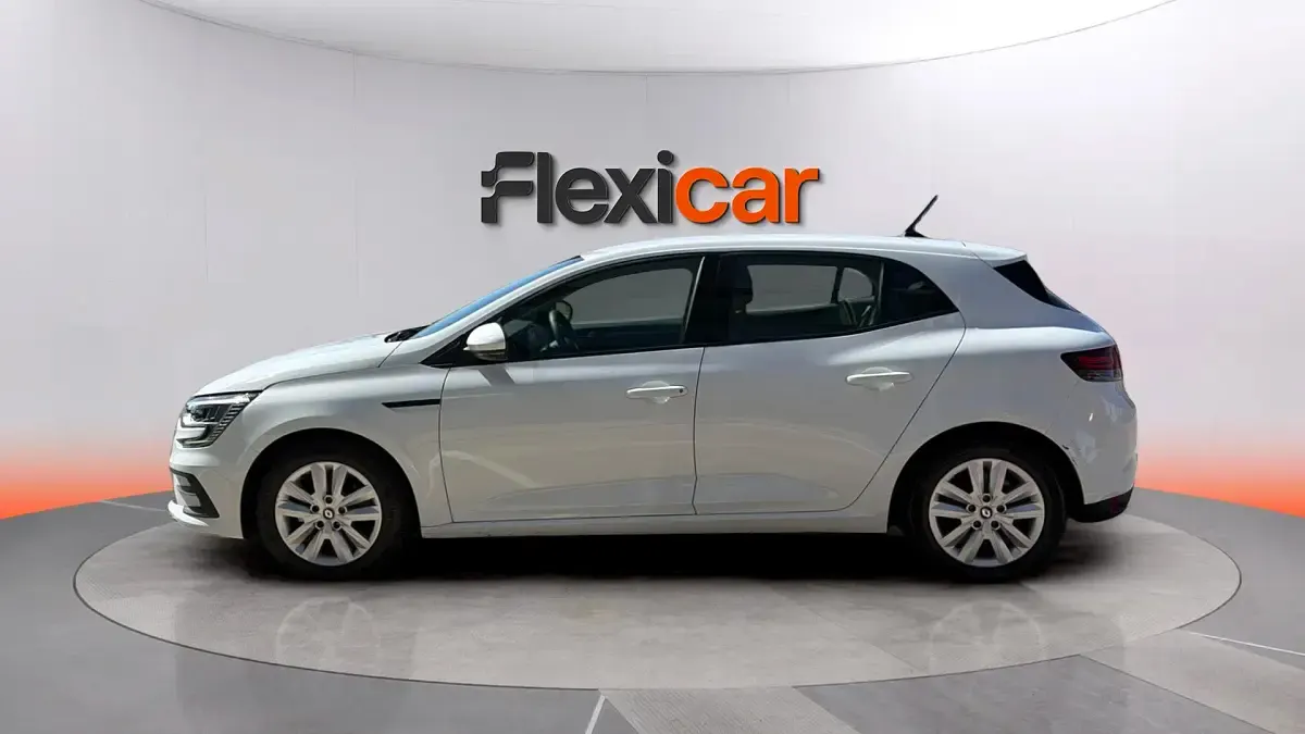 Usado Renault Mégane II Equilibre 115 CV (84 kW) 2023 Blanco Berlina