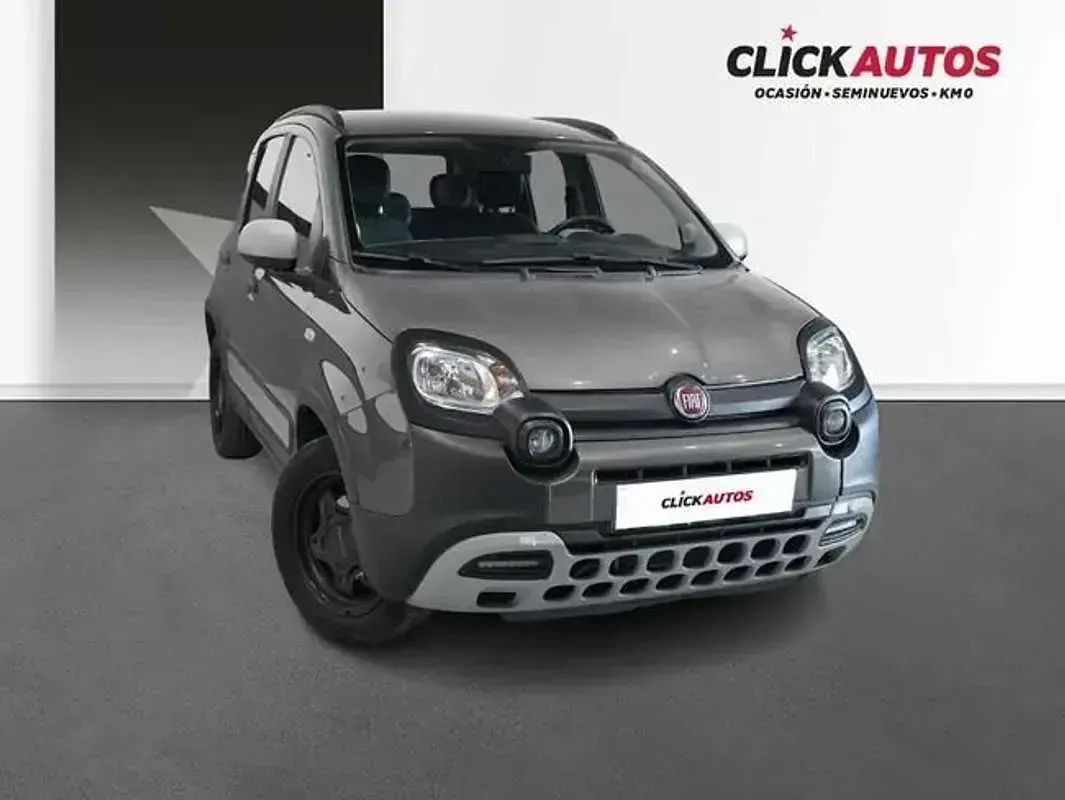 Usado Fiat Panda Garmin 71 CV (52 kW) 2023 Gris Utilitario