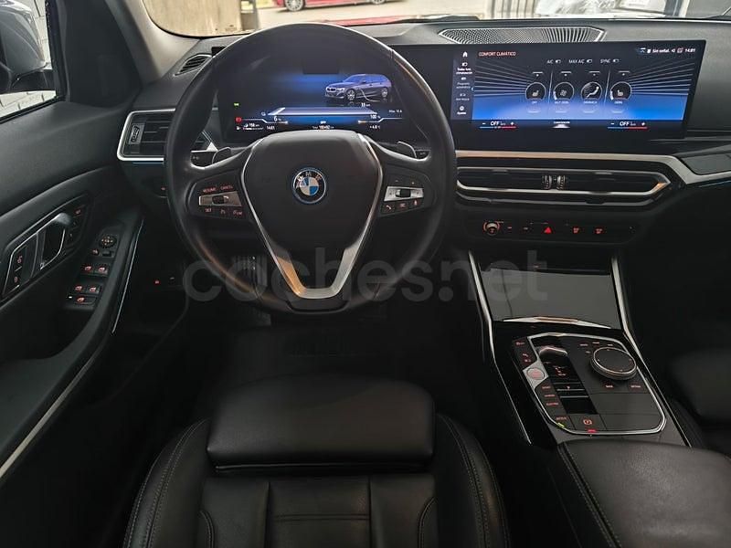Usado BMW 320e Comfort Edition 204 CV (150 kW) 2023 Gris / plata Familiar