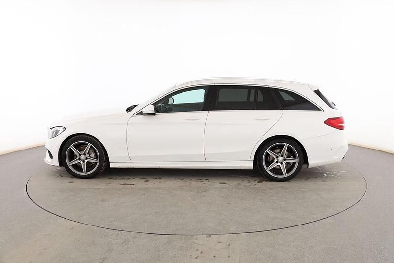 Usado Mercedes C220 AMG line 170 CV (125 kW) 2015 Blanco Familiar