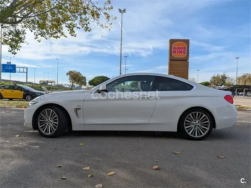 Usado BMW 420 Coupé Luxury Line 184 CV (135 kW) 2014 Blanco Coupe